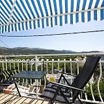 Appartement 2 Bedroom Amazing In Gustirna