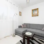 Appartement 2 Bedroom Amazing In