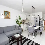 2 Bedroom Amazing In Appartement *