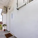 Appartement 2 Bedroom Amazing In Gustirna